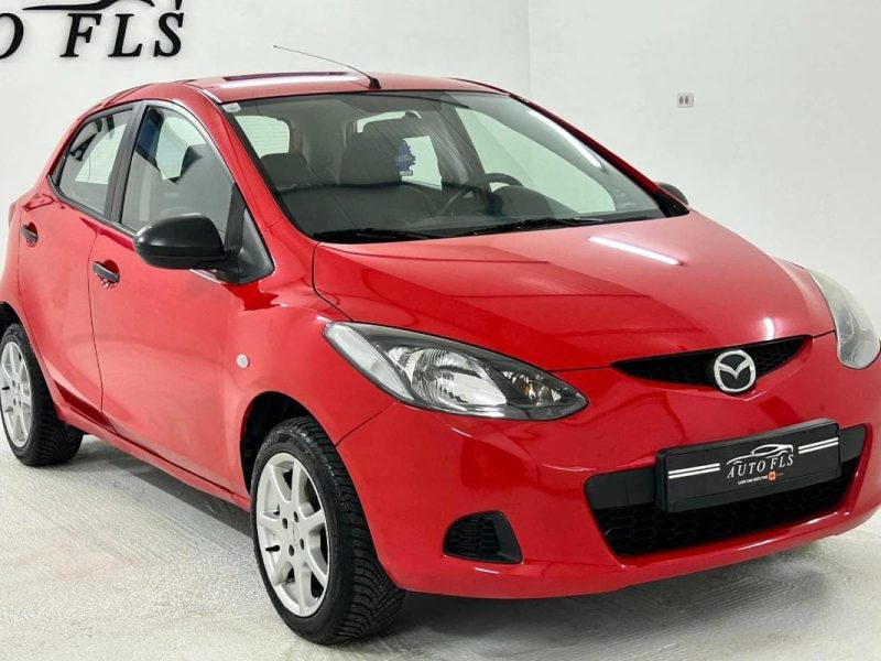Mazda 2 (9)