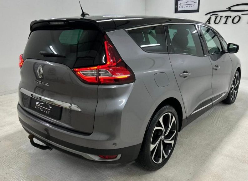 Renault Grand Scenic (11)
