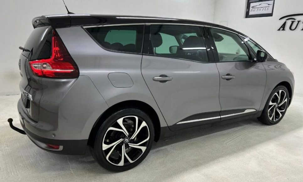 Renault Grand Scenic (12)